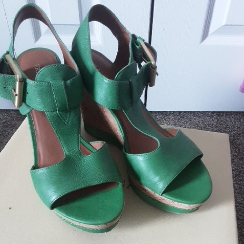 Franco Sarto Green Wedge Shoes Modern Design